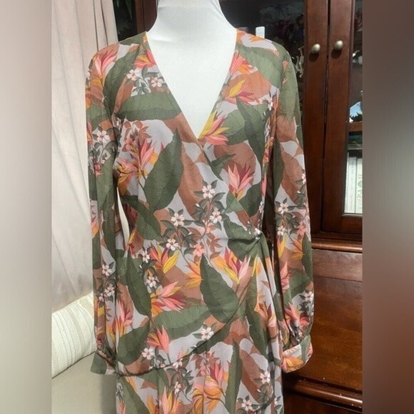 BADGLEY Mischka Multi Floral Ruffle Midi Faux Wrap Dress. - Picture 8 of 15